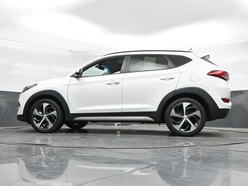 Used 2017 Hyundai Tucson Value AWD/4WD image 38