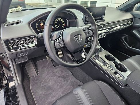 Used 2025 Honda Civic Sport image 13