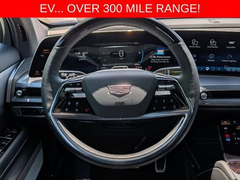 Used 2026 Cadillac Vistiq Sport w/ LPO, Floor Liner Package AWD/4WD image 30