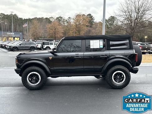 Used 2023 Ford Bronco Badlands w/ Sasquatch Package image 2