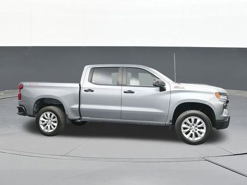 Used 2023 Chevrolet Silverado 1500 LT Trail Boss AWD/4WD image 18