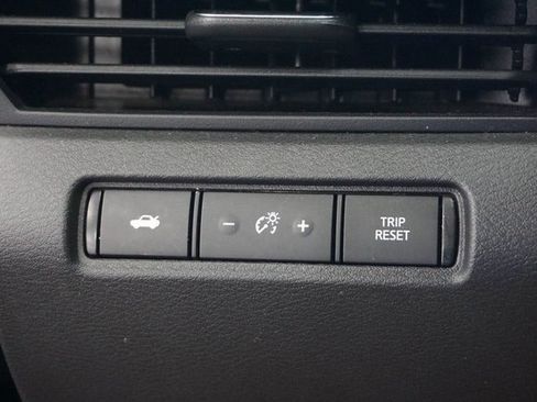 Used 2024 Nissan Altima 2.5 SV image 24