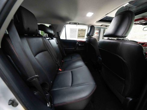 Used 2020 Toyota 4Runner Venture w/ Moonroof Package AWD/4WD image 25