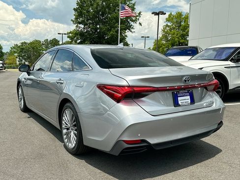 Used 2019 Toyota Avalon Limited w/ Advanced Safety Package FWD image 6