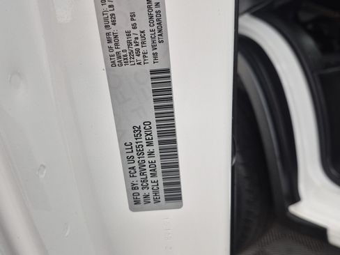 Used 2025 RAM ProMaster 2500 w/ Convenience Group FWD image 26
