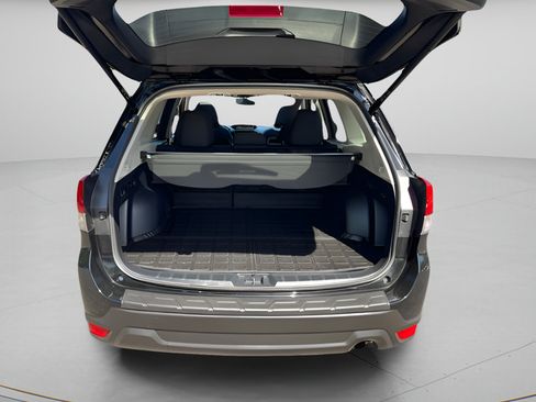 Used 2024 Subaru Forester Premium AWD/4WD image 12