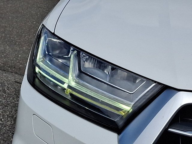Used 2018 Audi Q7 3.0T Premium Plus AWD/4WD image 28