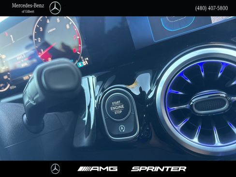 Certified 2025 Mercedes-Benz GLA 250 4MATIC image 29