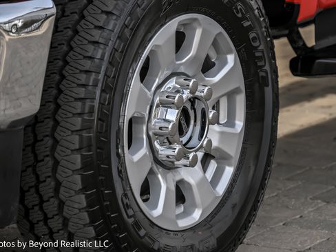 Used 2024 Ford F250 XLT image 7