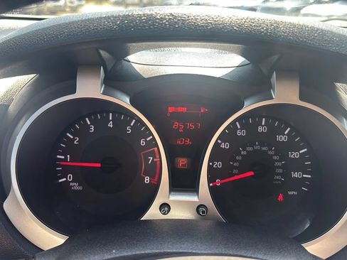 Used 2016 Nissan Juke SL AWD/4WD image 2