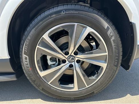 New 2026 Lexus RX 350 FWD image 40