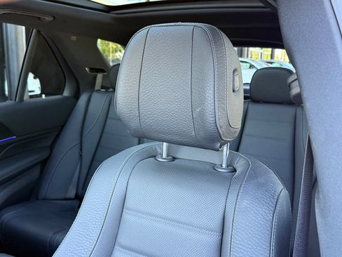 Used 2024 Mercedes-Benz GLE 450 4MATIC image 3