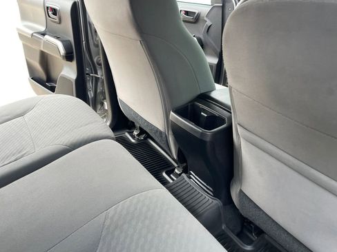 Used 2021 Toyota Tacoma TRD Off-Road image 20