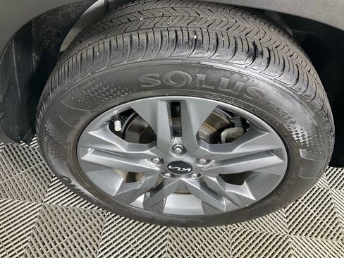 Used 2023 Kia Seltos LX image 7