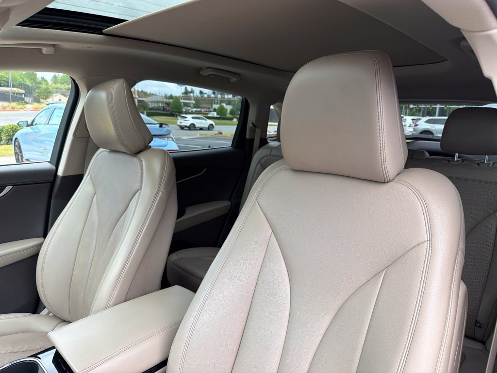 Used 2022 Lincoln Nautilus Reserve w/ Luxury Package FWD image 24