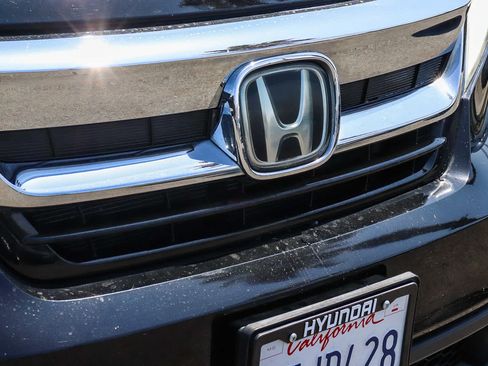 Used 2019 Honda Pilot Elite image 6