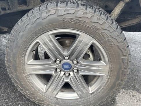 Used 2020 Ford F150 Lariat image 10