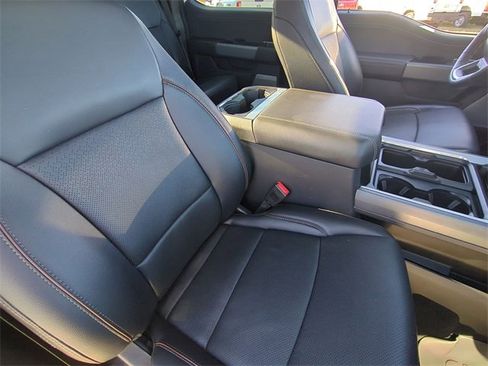 Used 2024 Ford F250 Lariat w/ Lariat Ultimate Package image 34
