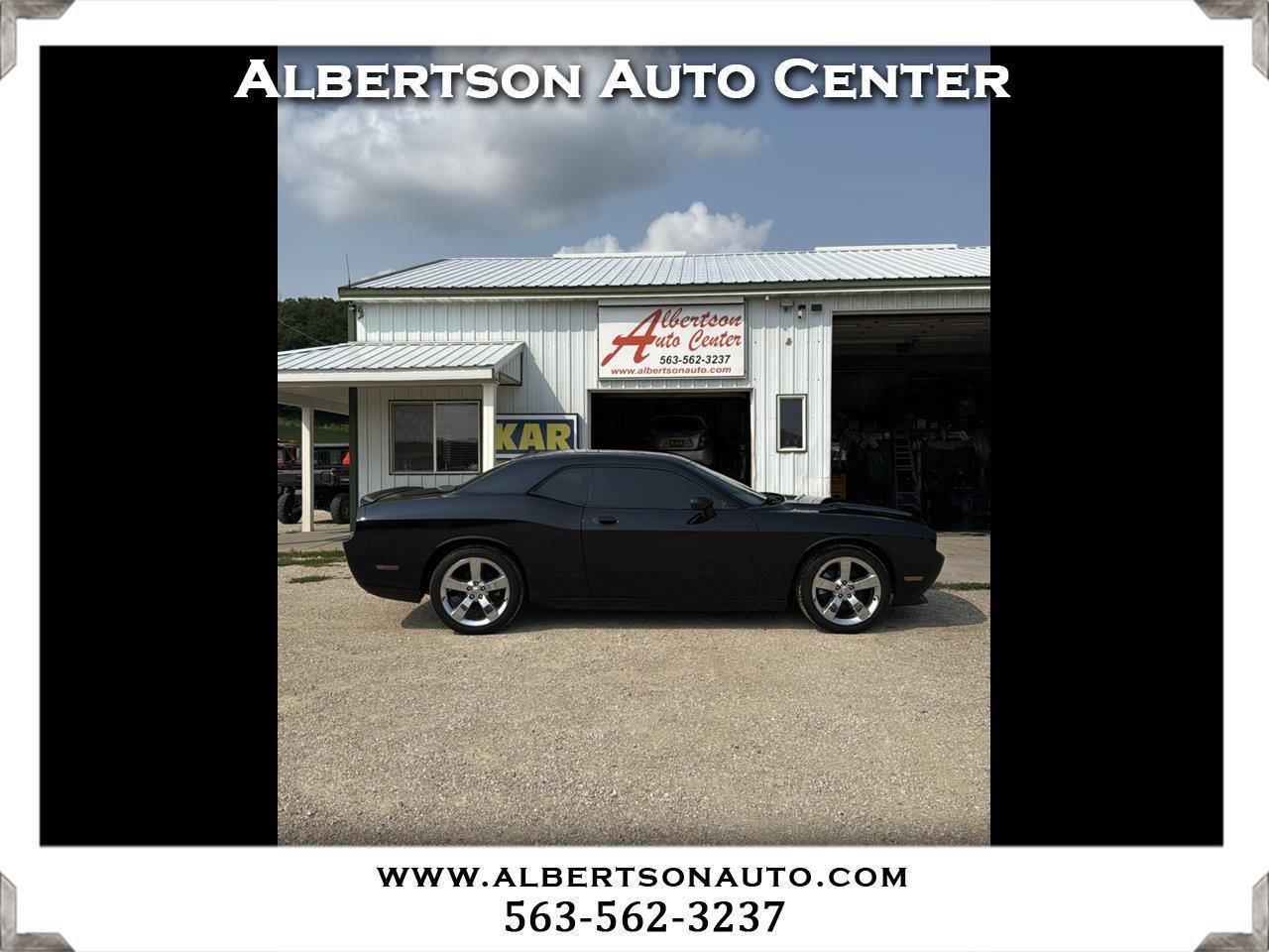 Used 2010 Dodge Challenger R/T RWD image 1