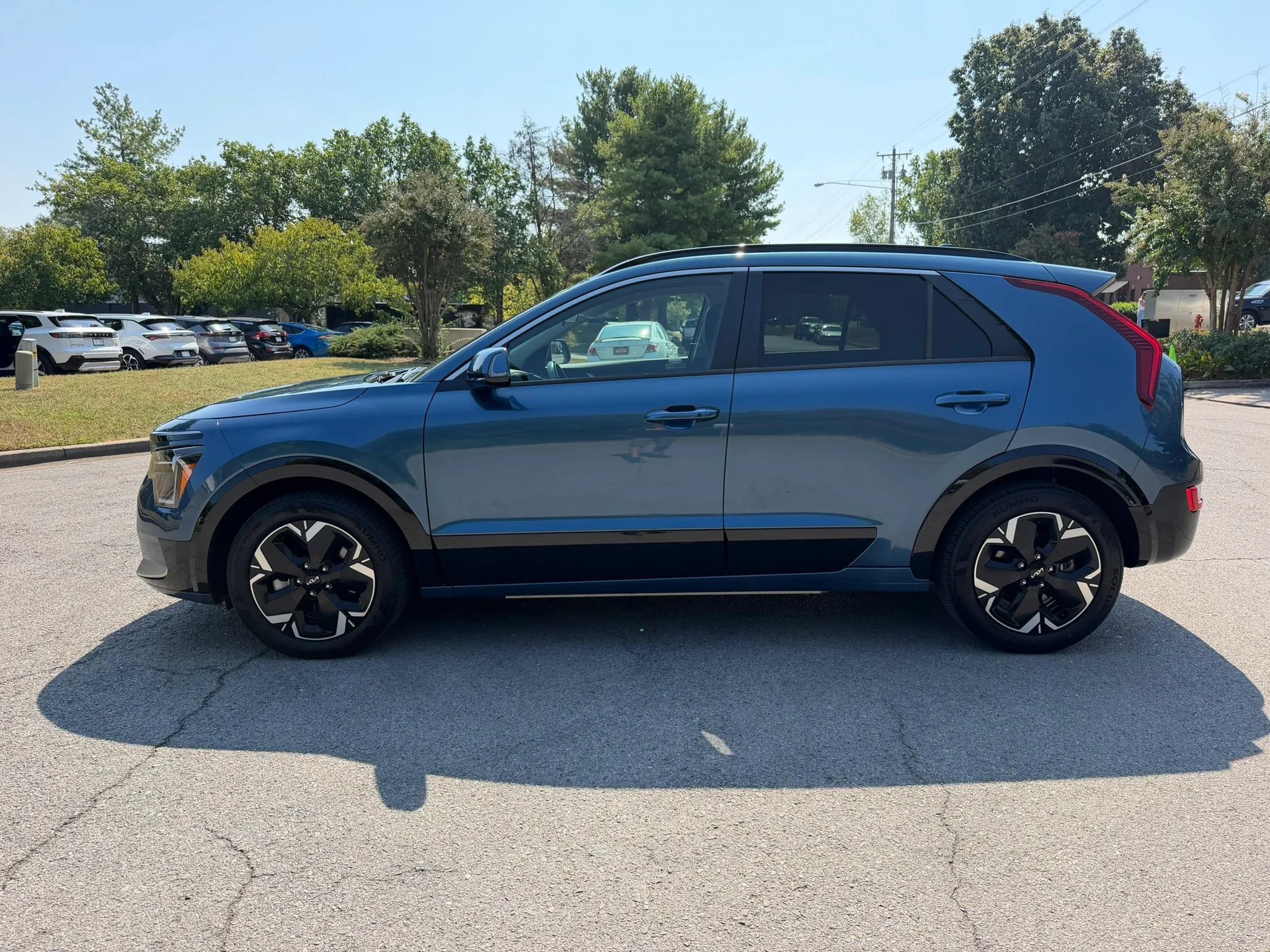 Used 2023 Kia Niro Wind w/ Wind Preserve Package FWD image 6