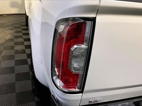 Used 2022 GMC Canyon Elevation w/ Trailering Package image 28