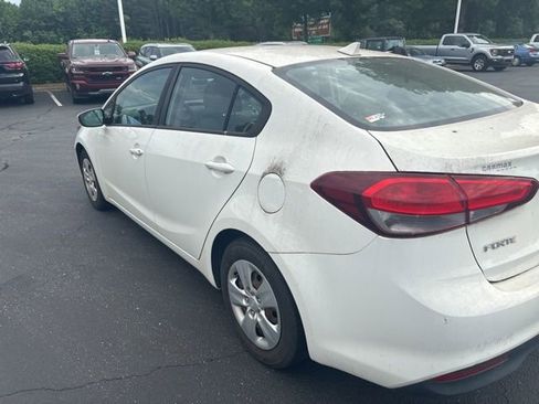 Used 2017 Kia Forte LX FWD image 8