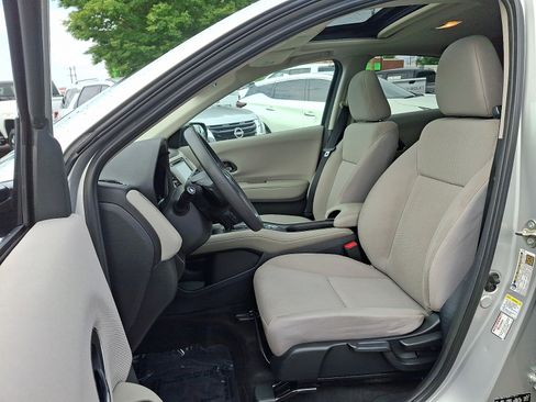 Used 2016 Honda HR-V EX image 13