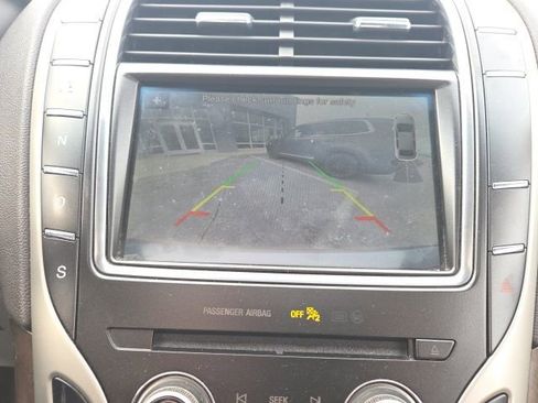 Used 2019 Lincoln Nautilus Reserve image 32