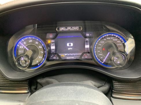 Used 2020 RAM 1500 Limited AWD/4WD image 16