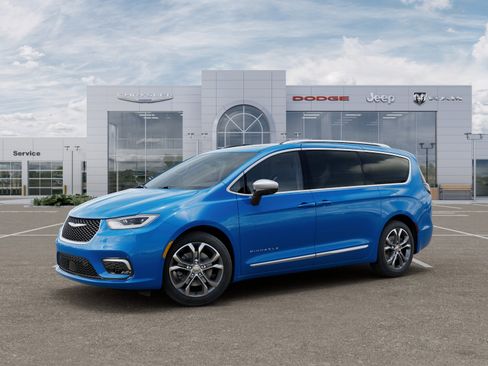 New 2026 Chrysler Pacifica Pinnacle image 2