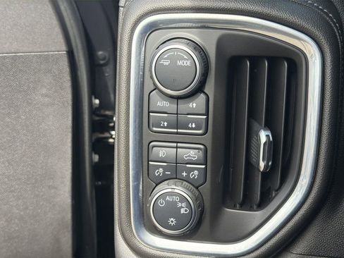 Used 2021 Chevrolet Silverado 1500 LT Trail Boss w/ Bed Protection Package image 18