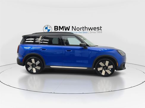Used 2025 MINI Cooper Countryman S w/ Comfort Package Max image 5