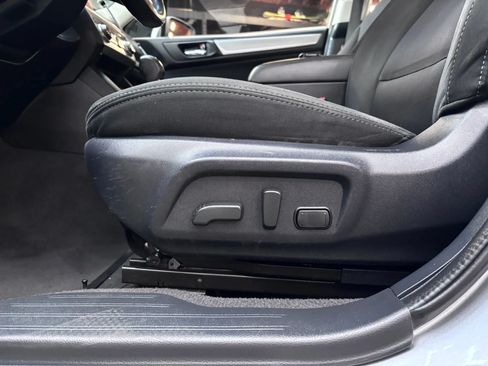 Used 2017 Subaru Legacy 2.5i Premium w/ Moonroof Package AWD/4WD image 10