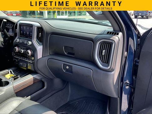 Used 2019 GMC Sierra 1500 SLT w/ SLT Premium Plus Package AWD/4WD image 17