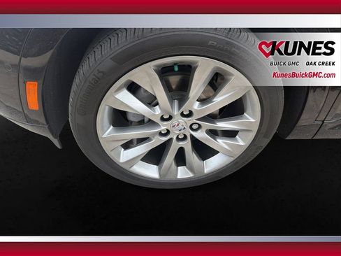 Used 2023 Buick Envision Avenir AWD/4WD image 13