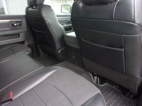 Used 2019 RAM 1500 Warlock AWD/4WD image 19