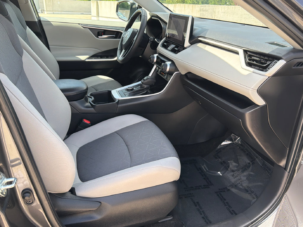 Used 2024 Toyota RAV4 XLE w/ Weather Package AWD/4WD image 10
