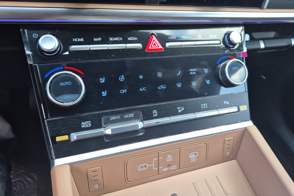 New 2027 Hyundai Santa Fe Limited FWD image 33