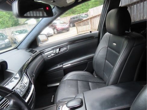 Used 2012 Mercedes-Benz S 63 AMG image 24