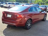 Used 2017 Volvo S60 T5 Inscription Platinum w/ Climate Package image 5