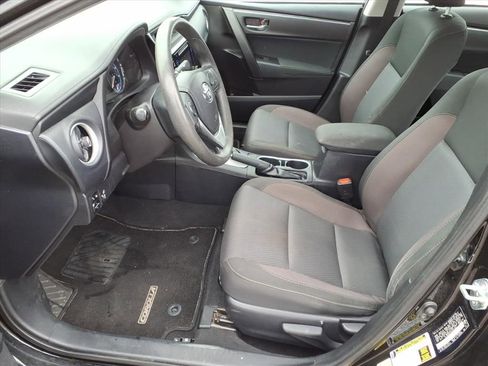 Used 2017 Toyota Corolla LE w/ Carpet Mat Package (TMS) image 12