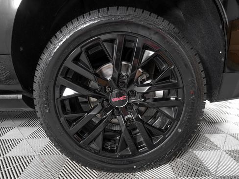 Used 2021 GMC Yukon XL Denali w/ Denali Ultimate Package AWD/4WD image 35