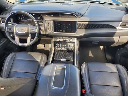 Used 2023 GMC Yukon XL Denali AWD/4WD image 15