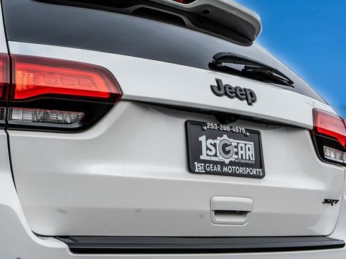 Used 2019 Jeep Grand Cherokee SRT image 12