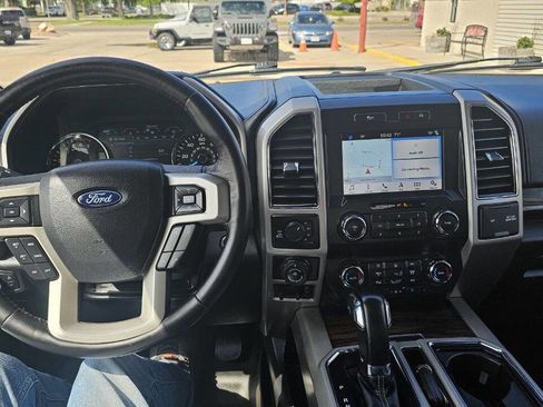 Used 2019 Ford F150 Lariat AWD/4WD image 7