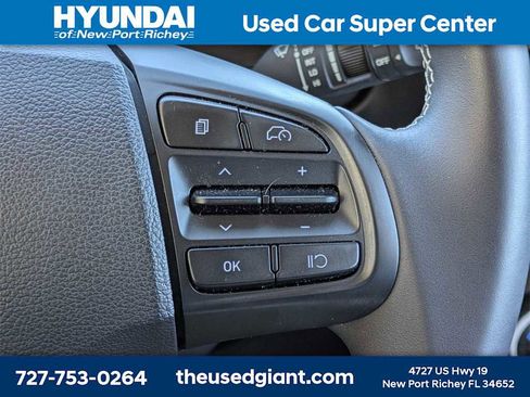 Certified 2023 Hyundai Venue Limited w/ Cargo Package image 26