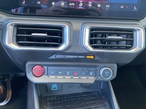 Used 2024 Ford Mustang Premium image 21