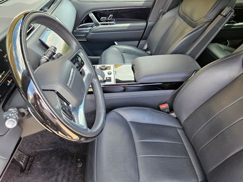 Used 2023 Land Rover Range Rover Long Wheelbase SE AWD/4WD image 11