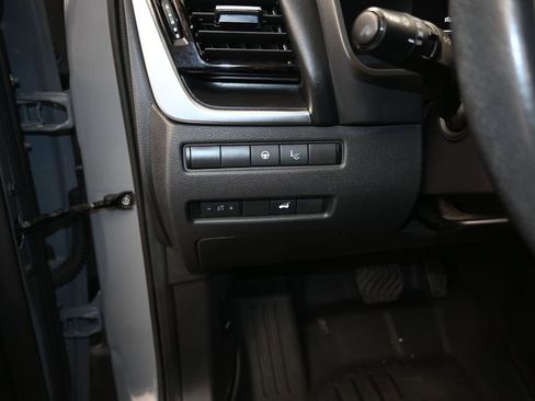 Used 2022 Nissan Rogue Platinum w/ Head-Up Display Package FWD image 12