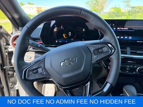 Used 2025 Chevrolet Trax RS w/ Driver Confidence Package FWD image 16